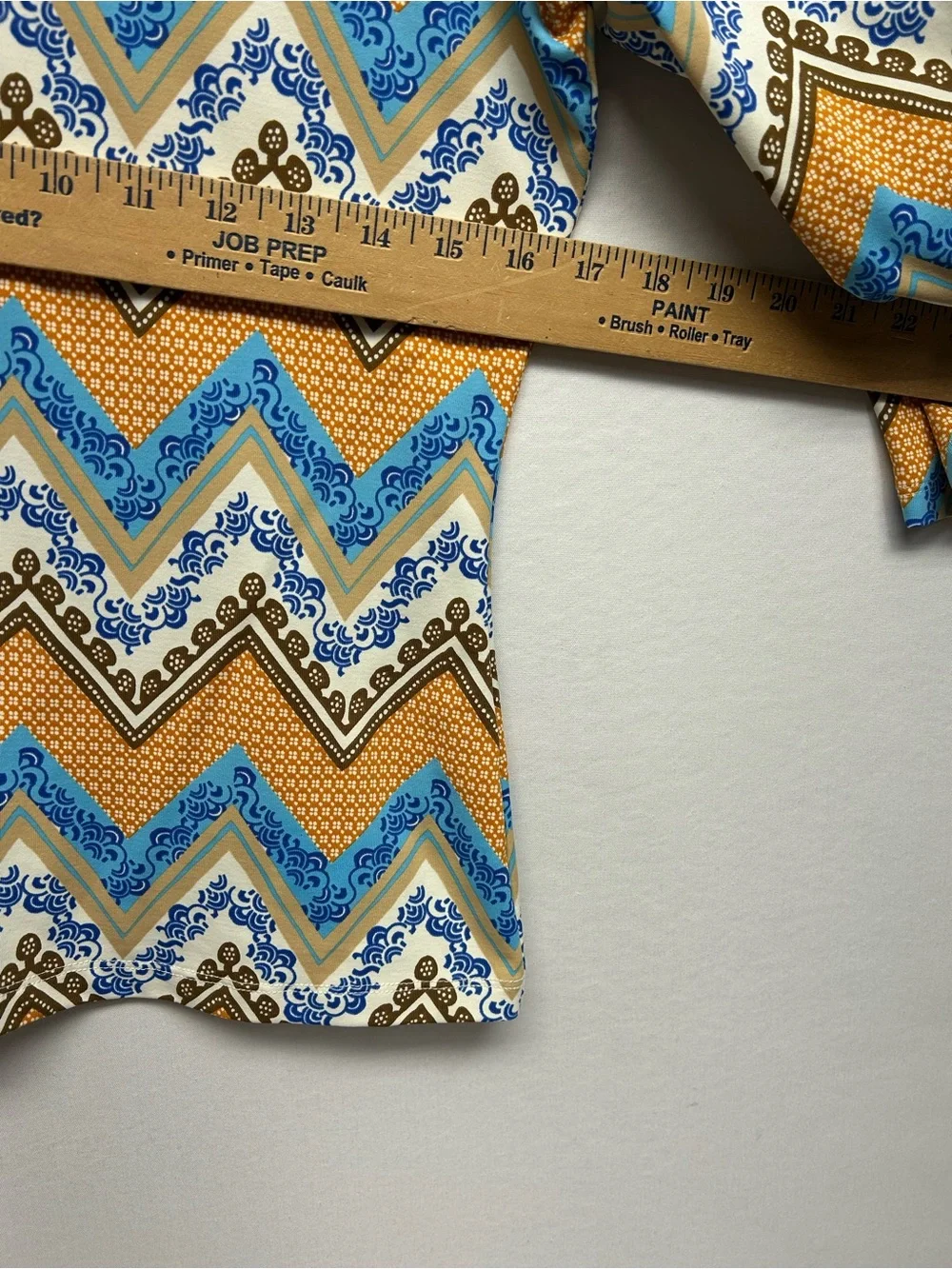 J.McLaughlin Chevron Print Long Sleeve Top - Blue & Gold